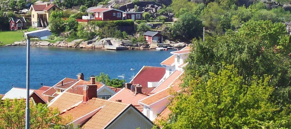 4 Person Holiday Home in Hovenaset, Kungshamn — photo 1