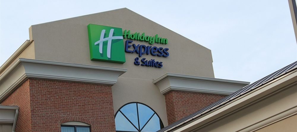 Holiday Inn Express & Suites Niles, 德瓦亚克 — 照片 1