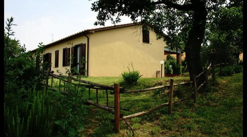 Agriturismo Serratone, 马利亚诺因托斯卡纳 — 照片 1