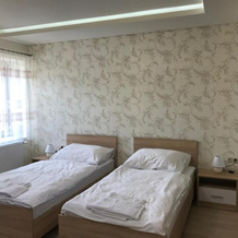 Kristály apartmanok, 基什瓦尔道 — 照片 3
