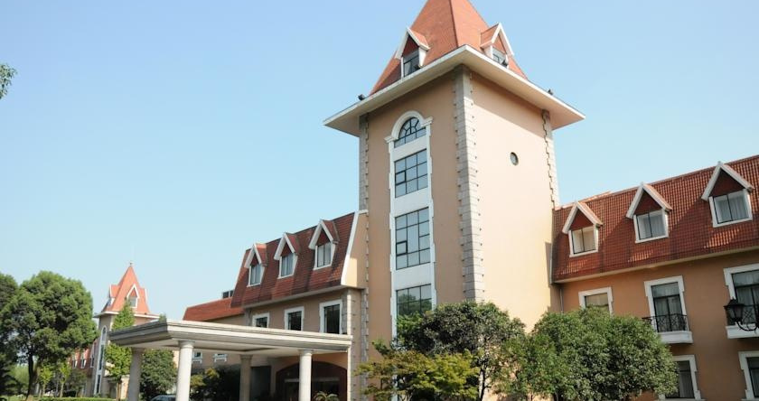 Dianshan Lake Forest Holiday Resort, Shanghai — photo 1