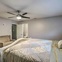 Dog-friendly Texas Retreat w/ Hot Tub, Patio & Bar, 康弗斯 — 照片 5