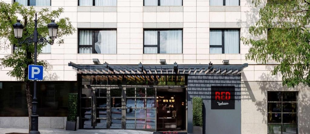 Radisson RED Madrid, Madrid — photo 1