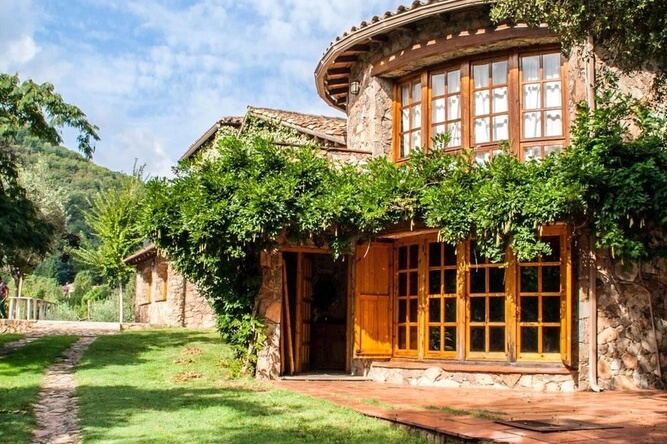 Villa With 12 Bedrooms In Arbúcies With Wonderful Mountain View Private Pool And Enclosed Garden, 阿尔布西耶斯 — 照片 1