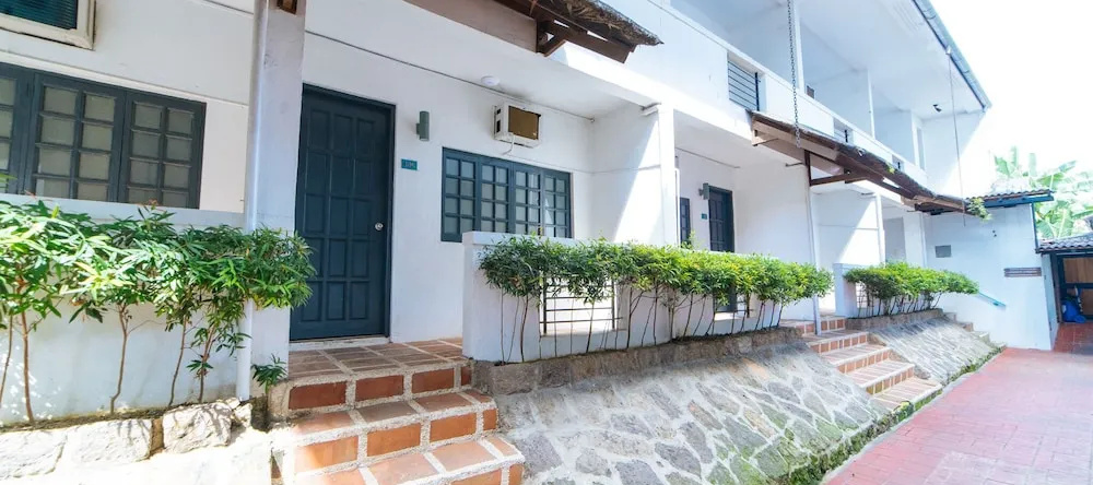 RedDoorz Plus @ Altaroca Antipolo, Antipolo — photo 1