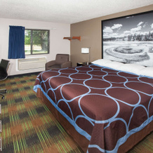 Super 8 by Wyndham Keokuk, Keokuk — photo 4