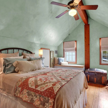 Luxury and Location One Block to Main St With Hot tub and Firepit, 弗雷德里克斯堡 — 照片 3