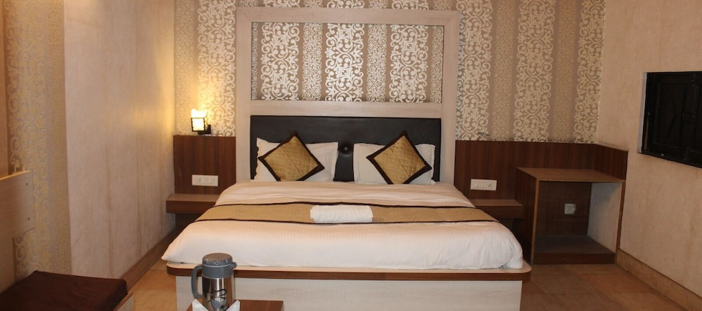 Hotel Royal Amar, Kishangarh — photo 1