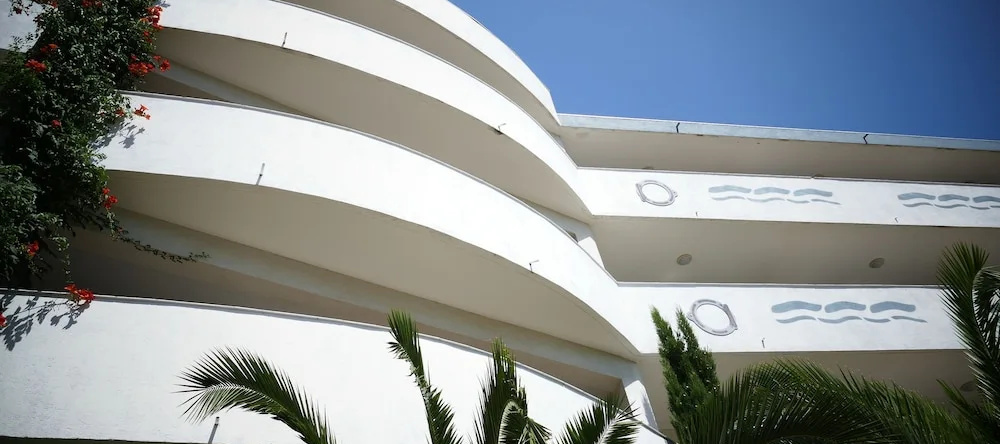 St. Estève Appart Hotel, La Ciotat — photo 1