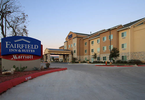Fairfield Inn & Suites San Antonio Boerne, Бёрни — фото 1
