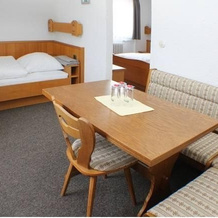 Hotel Gasthof Zur Blume, 根根巴赫 — 照片 5