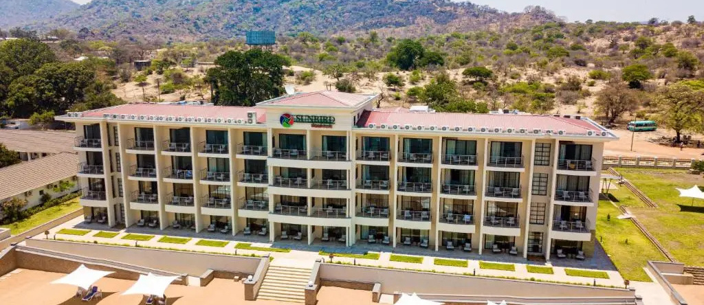 Sunbird Waterfront Hotel, Senga — photo 1