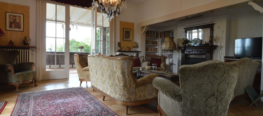 Ravishing Holiday Home in Ronse With Sauna, 龙瑟 — 照片 1