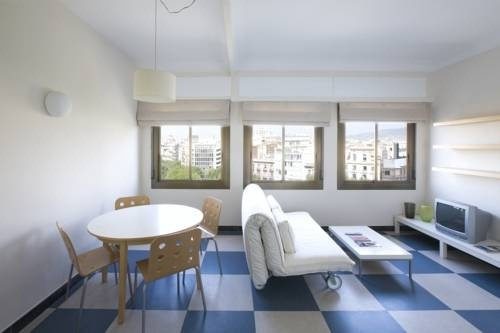 Chic & Basic Urquinaona Apartments, Барселона — фото 1
