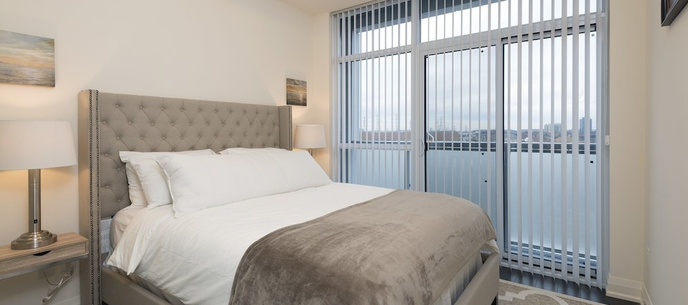 Diamond Vacation Homes - Bayview Avenue, 列治文山 — 照片 1