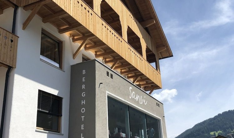 Berghotel Sanví, 圣马蒂诺-因巴迪亚 — 照片 1