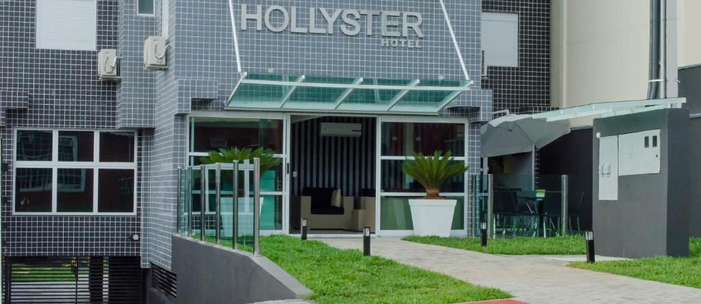 Hollyster Hotel, Куритиба — фото 1