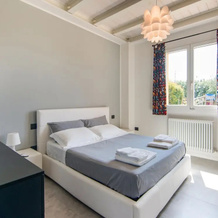 Villa in Ostra Vetere With Pool and Jacuzzis, 奥斯特拉韦泰雷 — 照片 3