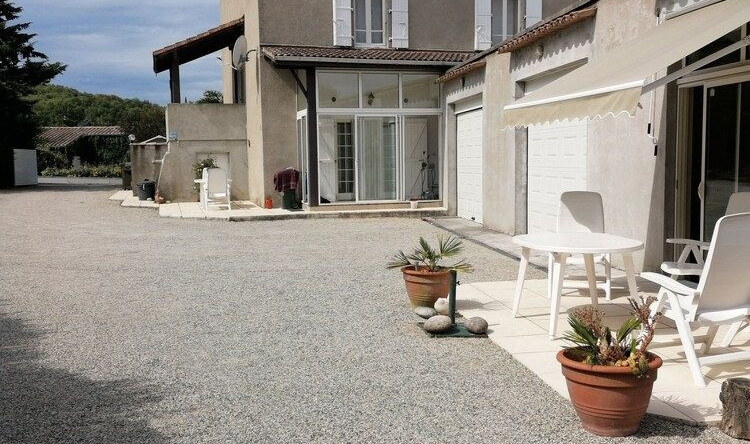 l'oasis, Pradons — photo 1