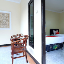 Oyo 1166 Hotel Melati 2, Батурити — фото 2