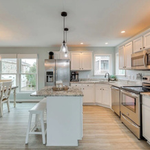 Walk to Shore: Multi-deck Townhome in Kure Beach!, 库尔海滩 — 照片 3