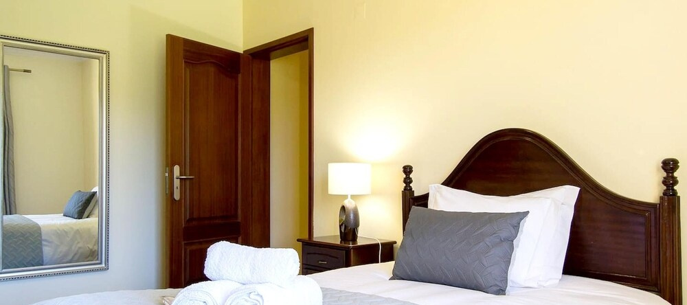 House With 4 Bedrooms in São Jorge, With Wonderful sea View, Enclosed Garden and Wifi, 圣塔纳 — 照片 1