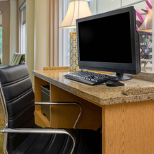 La Quinta Inn & Suites by Wyndham Lakeland West, 莱克兰 — 照片 2