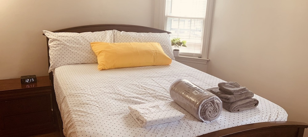 Private Queen Bedroom Garvin, 沙龙山 — 照片 1