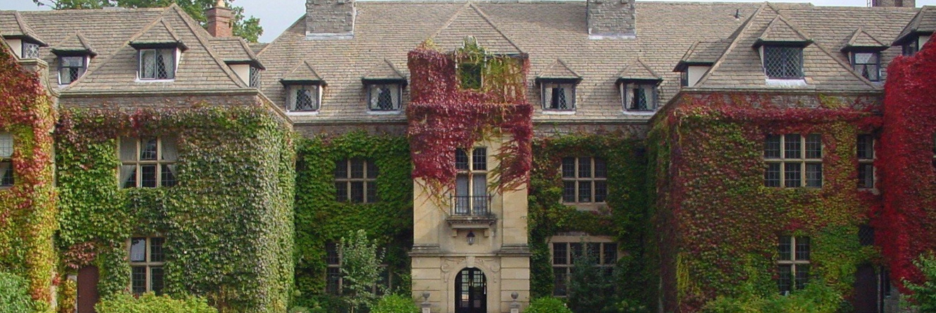 Llangoed Hall, 布朗利斯 — 照片 1
