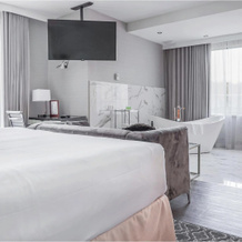 Executive Plaza Hotel Metro Vancouver, 高贵林 — 照片 3