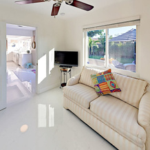 Lustrous Porcelain Floors - 4 Br Home, 劳德代尔堡 — 照片 4