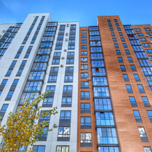 U Ledovoy Areny Traktor/ Shaiba v ZHK Nyuton Flat, 车里雅宾斯克 — 照片 3