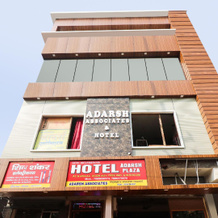 OYO 48489 Adarsh Plaza, 萨哈兰普尔 — 照片 4
