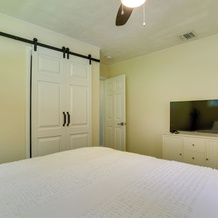 Updated Getaway w/ Pool & Hot Tub on < 3 Acres!, Stony Point — photo 2