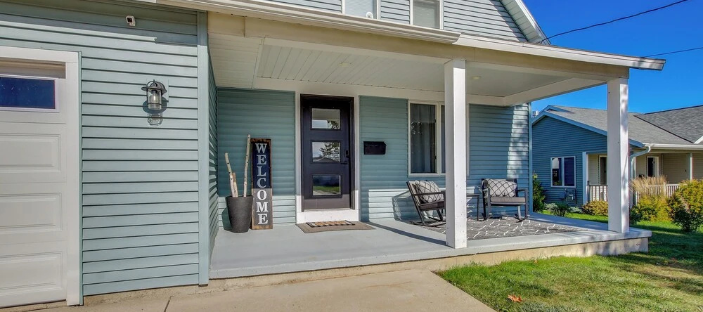 Steps to Lake Michigan: Manitowoc Home w/ Fire Pit, 马尼托沃克 — 照片 1