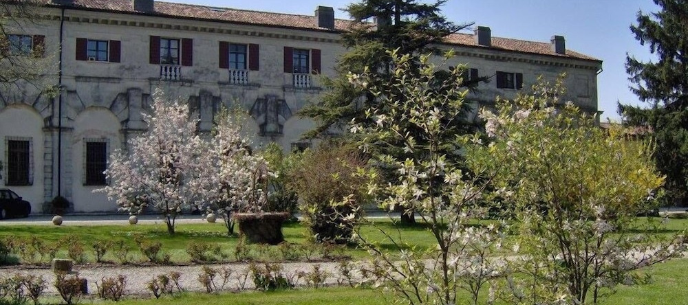 Agriturismo Corte Virgiliana, 博尔戈维吉利奥 — 照片 1