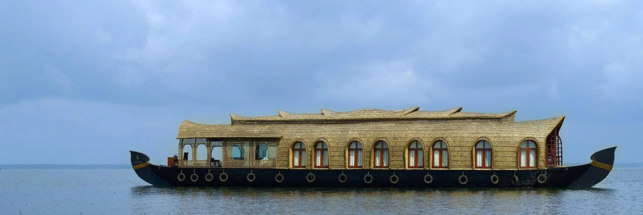 Kumarakom Lake Resort, Kumarakom — photo 1