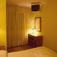 Hotel A Pedra, Carino — photo 3