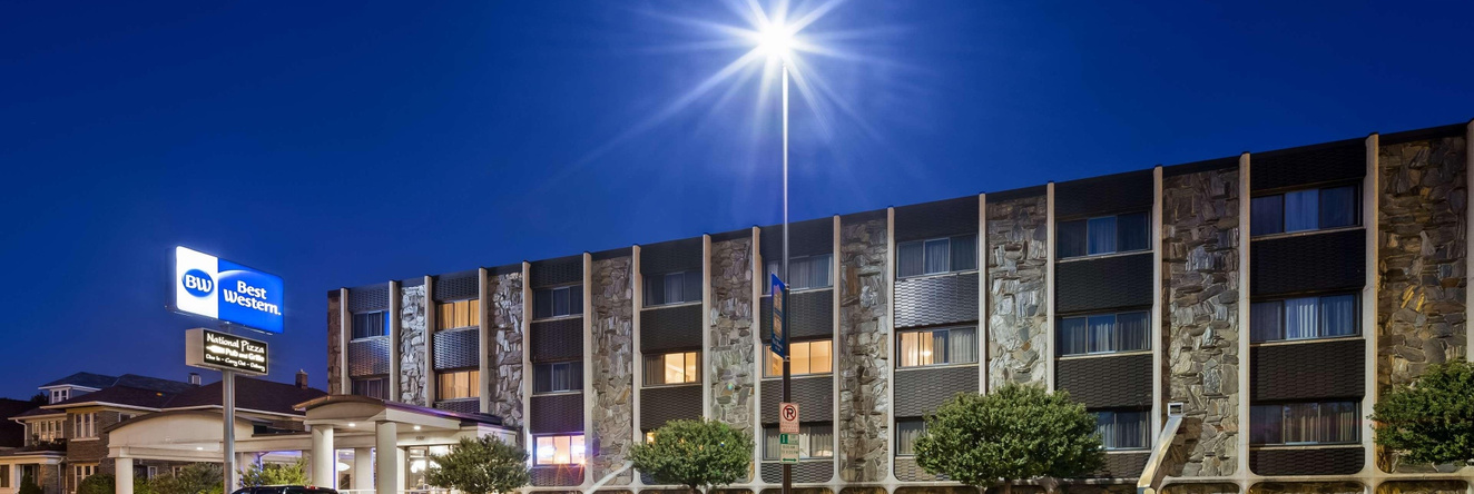 Best Western Plus Milwaukee West, Милуоки — фото 1