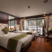 Alisa Premier Cruise, 下龙湾 — 照片 3
