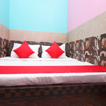OYO 43961 Hotel Yatra, 穆尔塔尔 — 照片 4