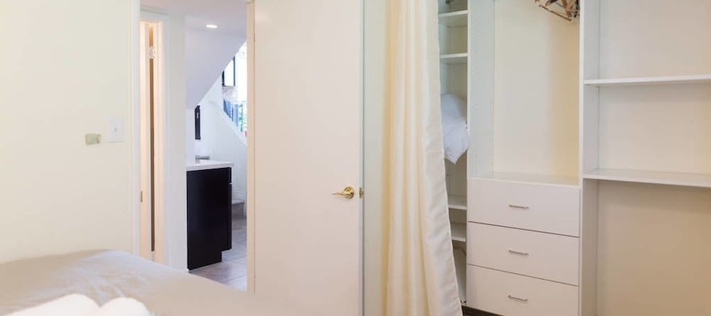 Luxurious 4BR 9m to Las Vegas Strip, Paradise — photo 1