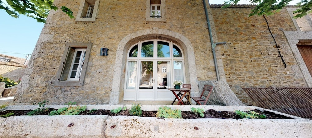 Domaine Paul Huc, 法布雷藏 — 照片 1