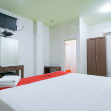 RedDoorz Plus @ Jalan FL Lumban Tobing Sibolga, Sibolga — photo 5