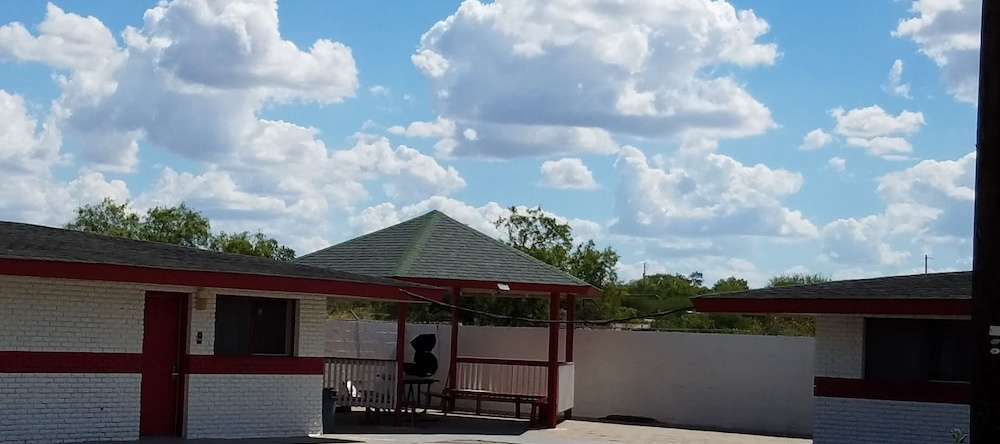 Luxury Inn & RV Park, 肯尼迪 — 照片 1
