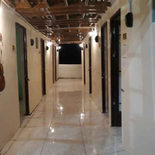 Hotel Studio Yobel (Menerima Tamu Umum & Pasangan Suami Istri), Кедири — фото 4