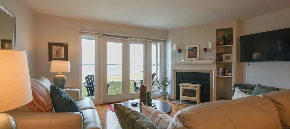 Stunning Views & Beach Access: Plattsburgh Getaway, Платтсберг — фото 1