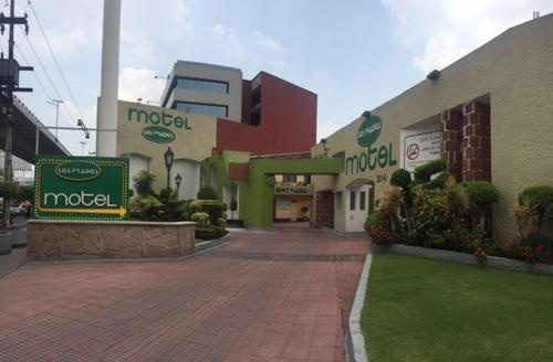 Motel Los Prados - Adults Only, Тлальнепантла — фото 1