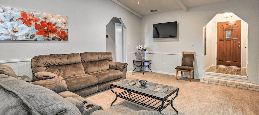 Granbury Getaway W/ Lake Views: 2 Mi To Downtown!, Гранбери — фото 1