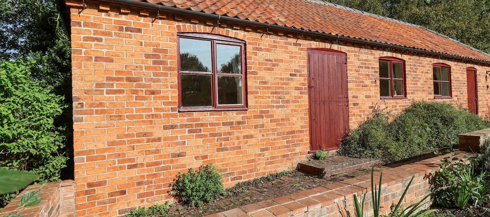 Hill Top Cottage, Leadenham — photo 1